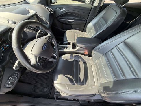Used 2019 Ford Escape SEL FWD image 11