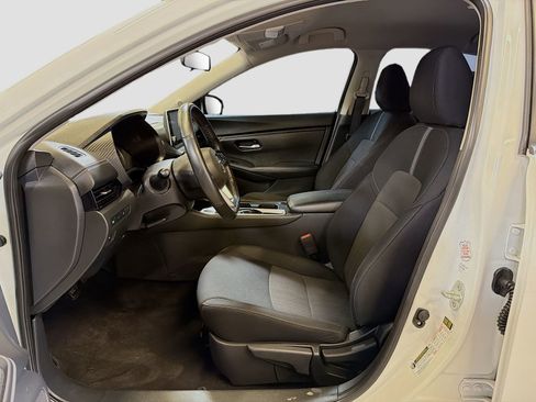 Used 2023 Nissan Sentra SV FWD image 18