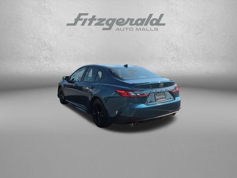 Used 2025 Toyota Camry SE FWD image 6