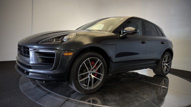 Used 2023 Porsche Macan S AWD/4WD image 28