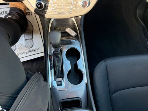 Used 2023 Chevrolet Malibu LT image 19