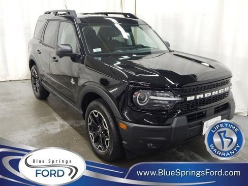 New 2025 Ford Bronco Sport Outer Banks w/ Outer Banks Tech Package+ AWD/4WD image 1
