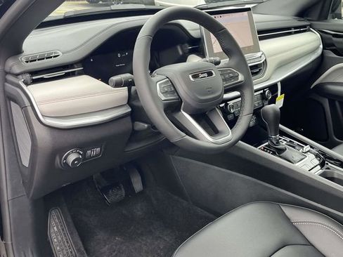 New 2026 Jeep Compass Limited image 9