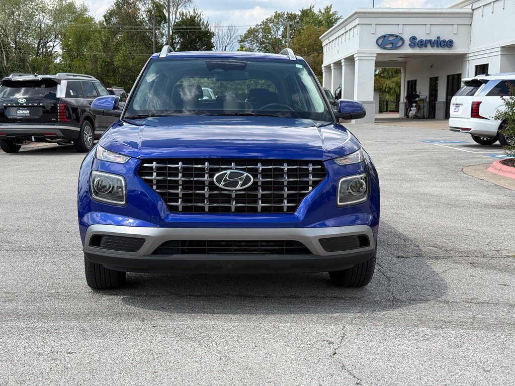 Certified 2026 Hyundai Venue SEL FWD image 2