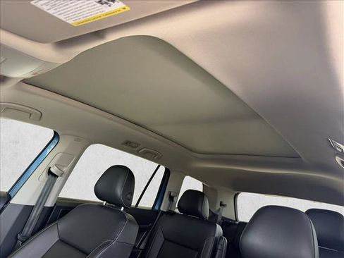 Used 2021 Volkswagen Atlas SEL FWD image 22