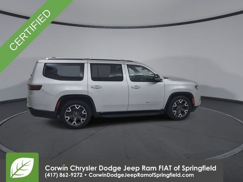 Certified 2024 Jeep Wagoneer Series III AWD/4WD image 16