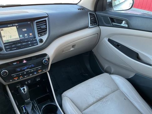 Used 2016 Hyundai Tucson Limited w/ Option Group 03 image 30