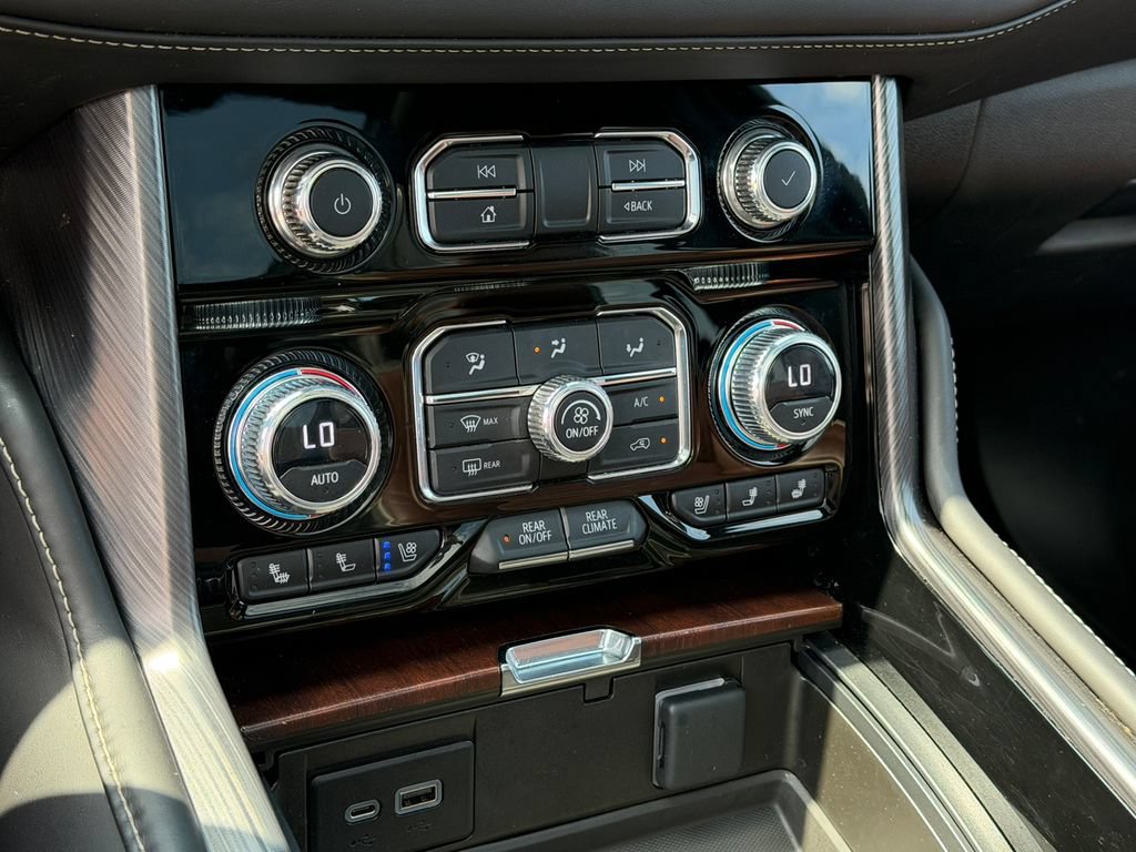 Certified 2023 GMC Yukon Denali Ultimate AWD/4WD image 52