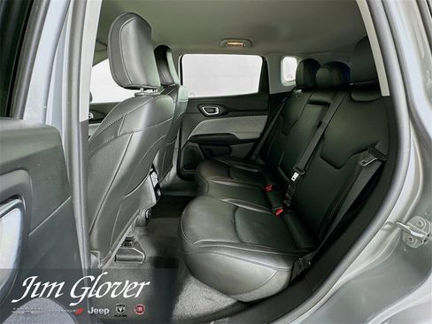 Used 2022 Jeep Compass Latitude image 16