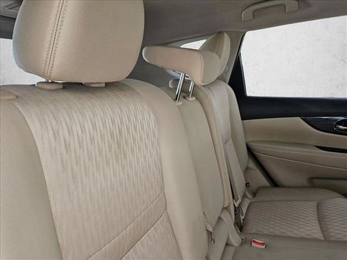 Used 2017 Nissan Rogue SV FWD image 21