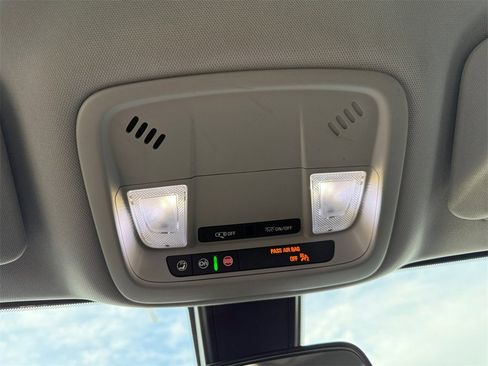 Used 2020 Chevrolet Malibu LS image 24