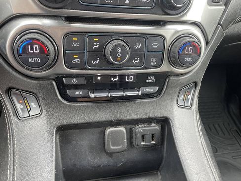 Used 2017 Chevrolet Suburban LT AWD/4WD image 19