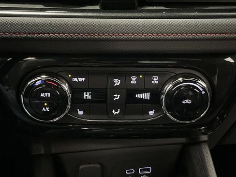 Used 2024 Chevrolet TrailBlazer RS w/ Convenience Package image 19