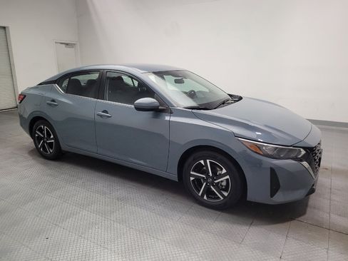 Used 2025 Nissan Sentra SV FWD image 11