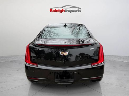 Used 2019 Cadillac XTS Luxury FWD image 8
