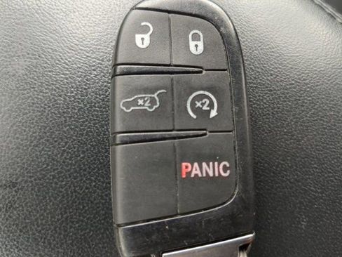 Used 2020 Jeep Grand Cherokee High Altitude image 32