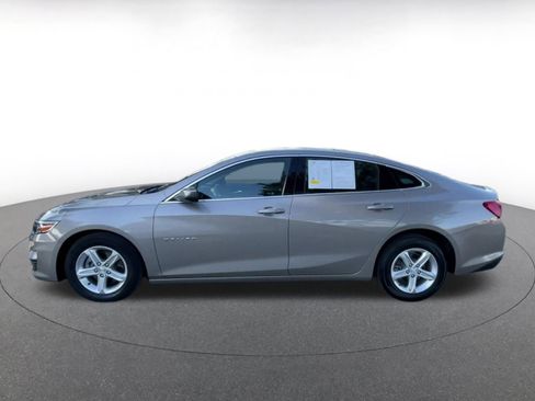 Used 2024 Chevrolet Malibu LT image 9