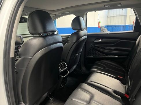 Used 2019 Hyundai Santa Fe AWD image 16