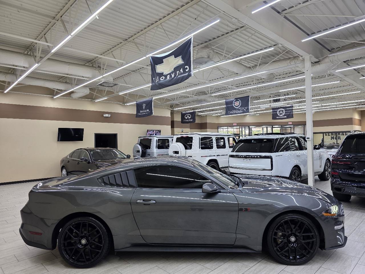 Used 2020 Ford Mustang Coupe w/ Equipment Group 101A RWD image 5