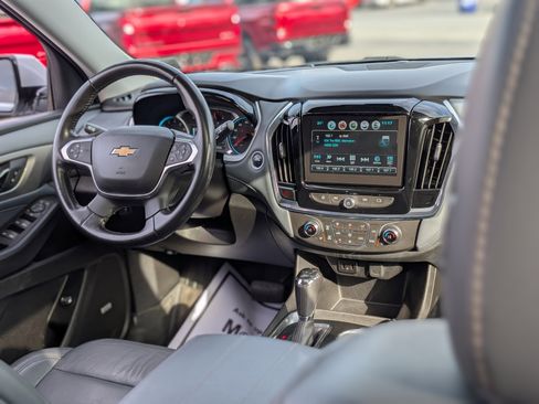 Used 2019 Chevrolet Traverse LT w/ LT Premium Package image 15