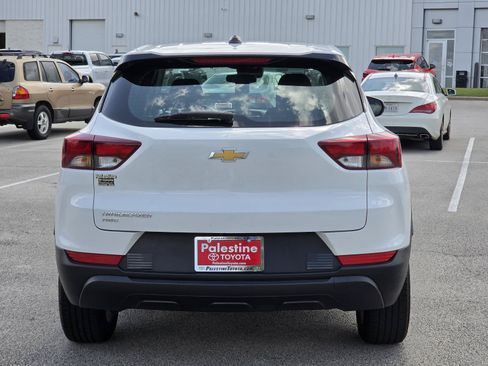 Used 2023 Chevrolet TrailBlazer LS AWD/4WD image 5