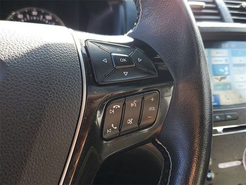 Used 2017 Ford Explorer Platinum image 26