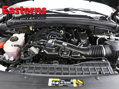Used 2023 Jeep Grand Cherokee L Limited AWD/4WD image 7