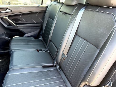 Certified 2023 Volkswagen Tiguan SE R-Line FWD image 26