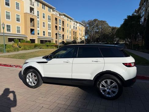 Used 2017 Land Rover Range Rover Evoque SE Premium AWD/4WD image 11
