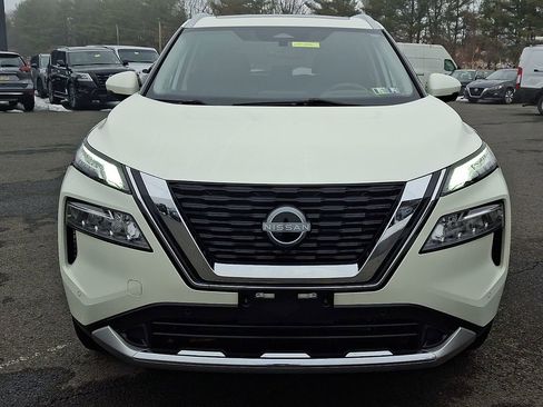 Certified 2023 Nissan Rogue Platinum w/ Platinum Premium Package image 2