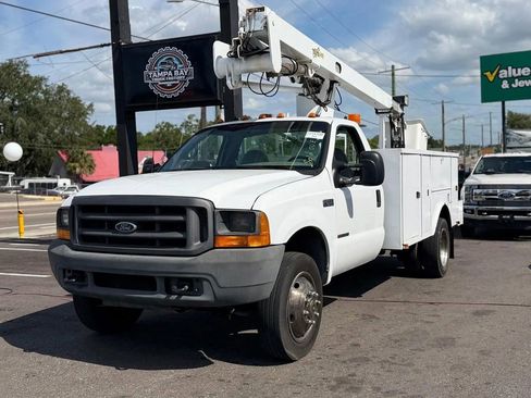 Used 2000 Ford F550 2WD Regular Cab Super Duty image 2