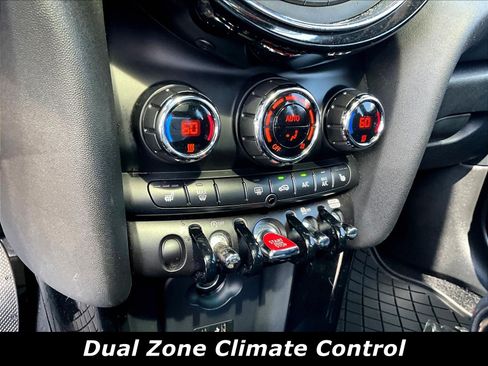 Used 2019 MINI Cooper S w/ Signature Upholstery Package FWD image 14