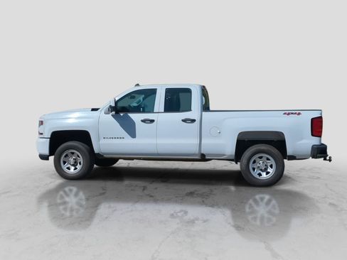 Used 2018 Chevrolet Silverado 1500 W/T w/ Trailering Package AWD/4WD image 5