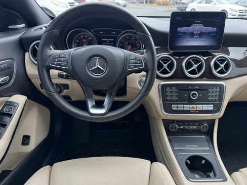 Used 2018 Mercedes-Benz CLA 250 image 12