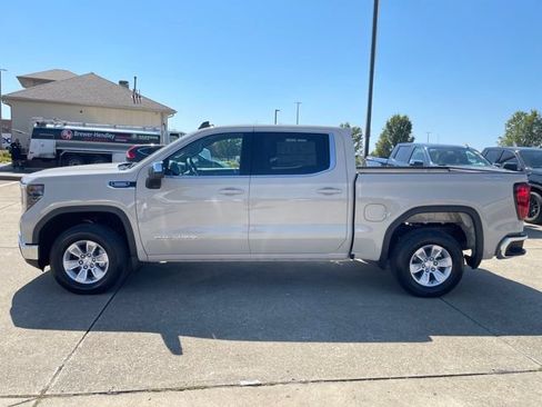 New 2026 GMC Sierra 1500 SLE AWD/4WD image 9