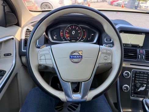 Used 2015 Volvo XC60 T6 w/ Protection Package AWD/4WD image 23