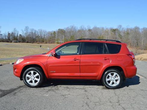 Used 2009 Toyota RAV4 Limited AWD/4WD image 58