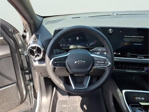 New 2026 Chevrolet Equinox LT w/ Convenience Package II AWD/4WD image 14