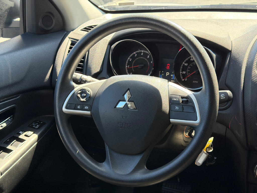 Used 2024 Mitsubishi Outlander Sport ES AWD/4WD image 28