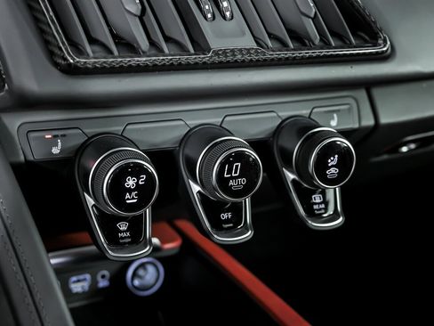 Used 2020 Audi R8 V10 performance image 35