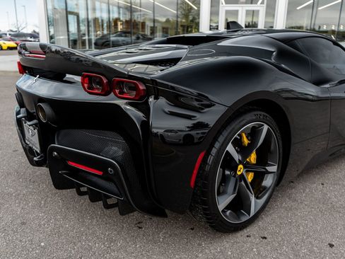 Used 2021 Ferrari SF90 Stradale image 12