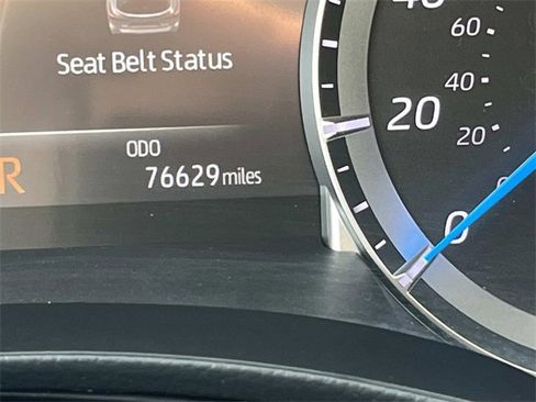 Used 2023 Toyota Highlander LE image 38