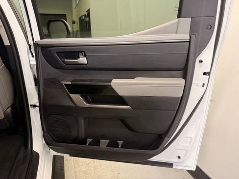 Used 2023 Toyota Tundra Limited image 24