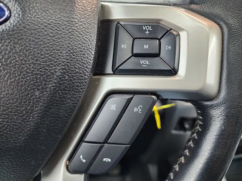 Used 2021 Ford F250 Lariat image 17