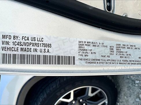 Used 2024 Jeep Wagoneer Series III image 33