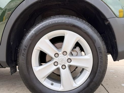 Used 2013 Toyota RAV4 XLE FWD image 11