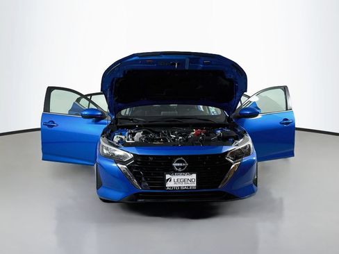 Used 2024 Nissan Sentra SV FWD image 19