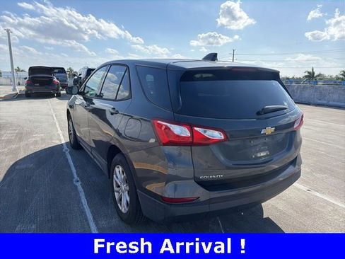 Used 2019 Chevrolet Equinox LS w/ LS Convenience Package image 18