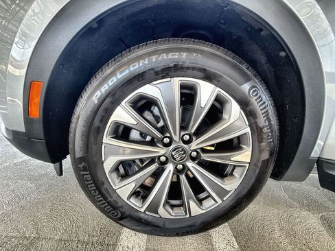 Used 2025 Buick Envision Preferred image 24