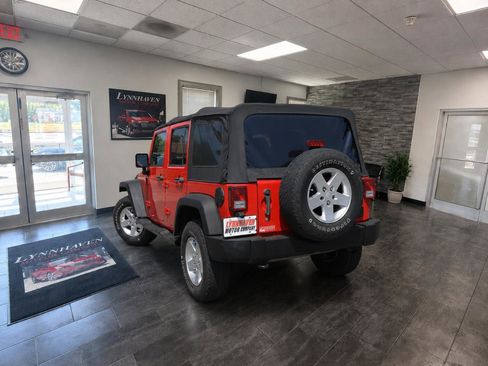 Used 2015 Jeep Wrangler Unlimited Sport w/ Quick Order Package 24S AWD/4WD image 6